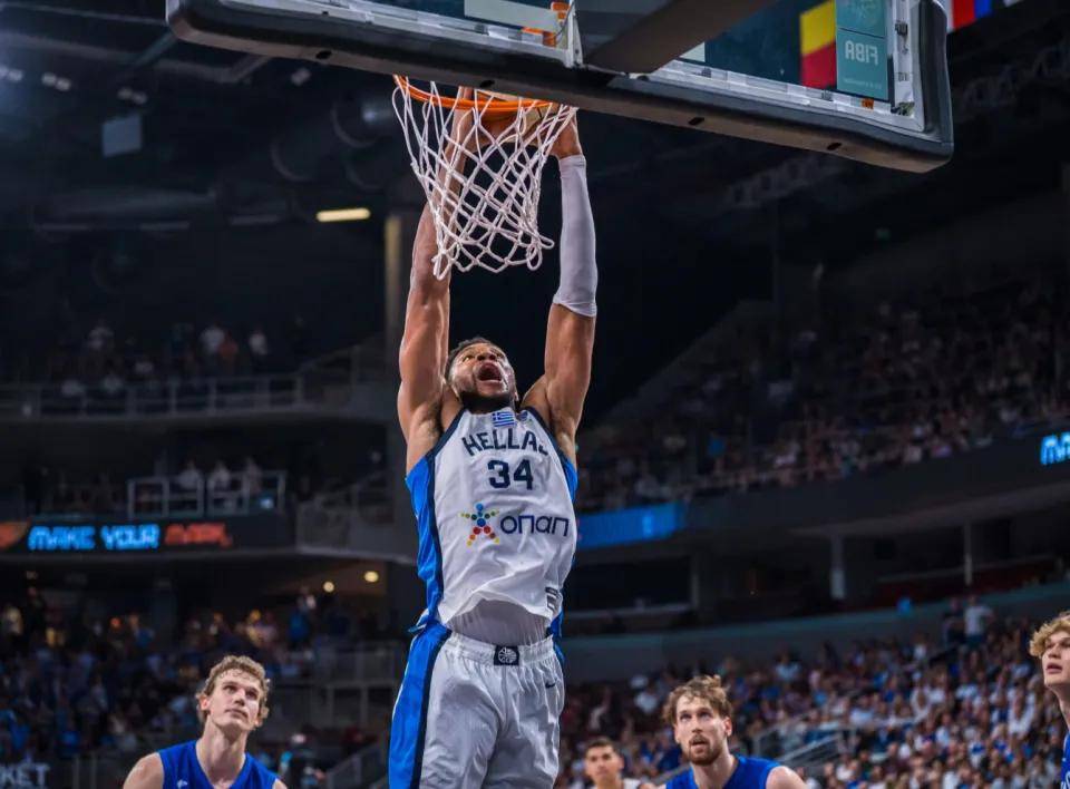 开云体育APP下载字母哥在G2比赛中比分优势明显，精彩发挥引发热议！(字母哥 国际赛场)