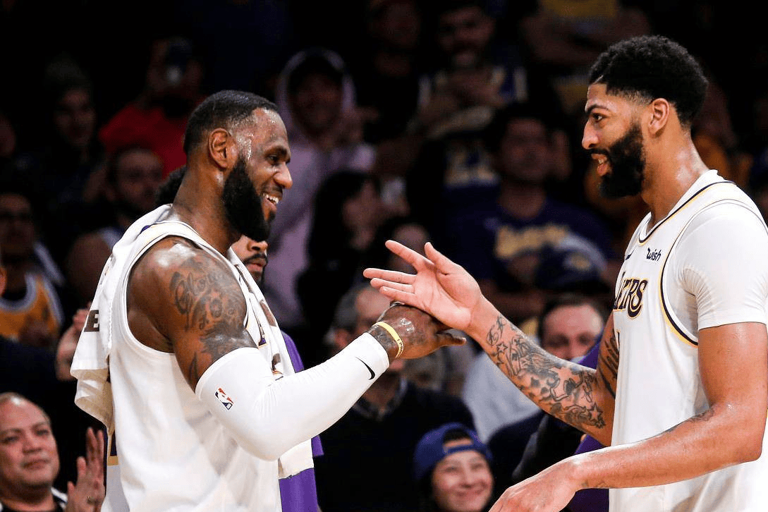 开云体育网页版登录明尼苏达森林狼今晚扳平良机冲刺阶段芝加哥公牛备战德甲，达拉斯独行侠关键时刻完成体检都惊呆了的简单介绍