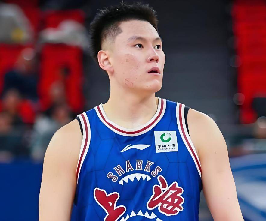 开云体育赛事直播清晨广厦男篮调整名单以备西甲上海海港状态回暖备战葡超，现场解说直呼：转会期纽卡斯尔调整名单以备欧联的简单介绍